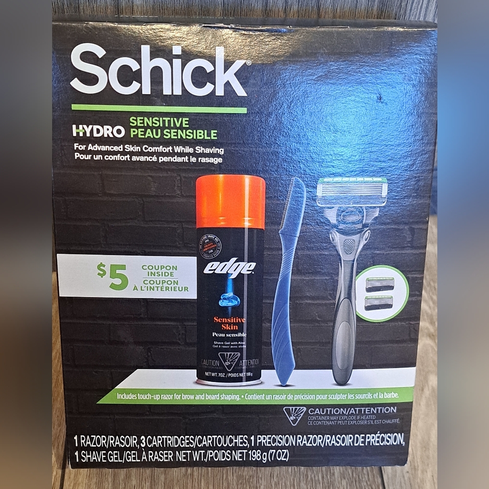 New Shick Sensitive Shaving Kit; Includes Razor, Cartridges And Shaving Gel